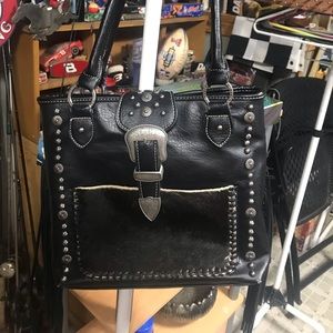 Trinity Ranch concealed pocket purse